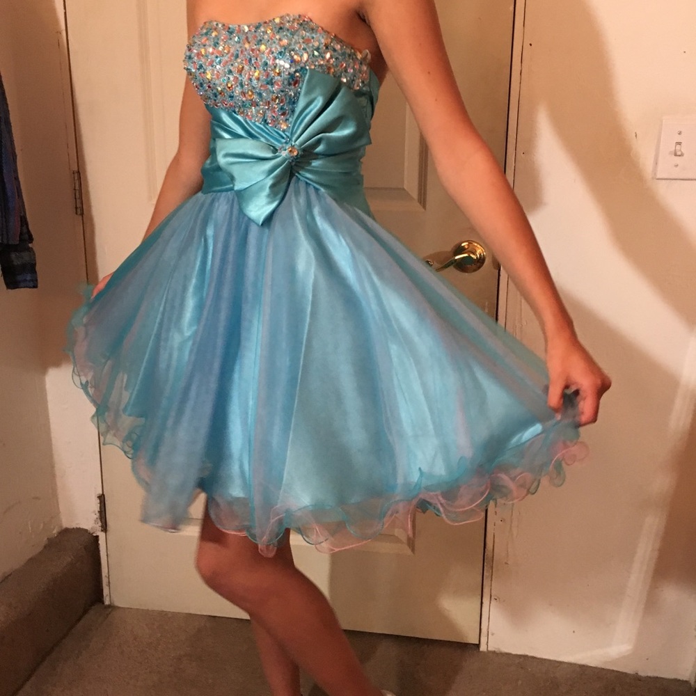 PROM DRESS